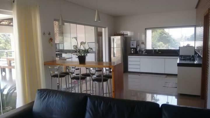 Casa Utopia Escarpas Do Lago Capitólio Екстериор снимка